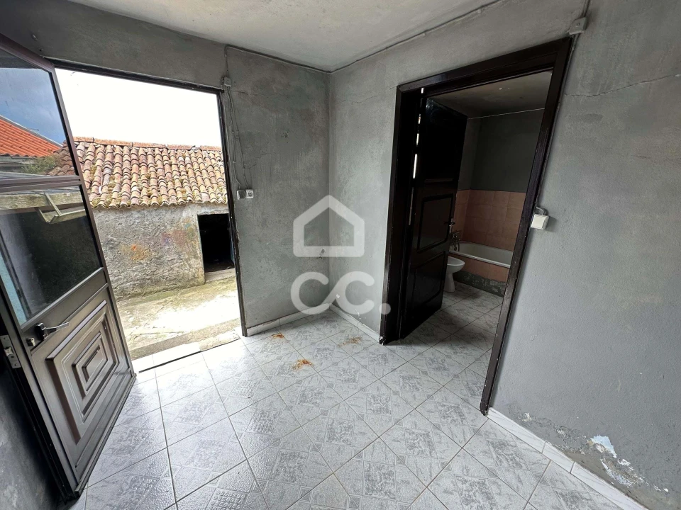 Moradia T1 para Venda em Lomba de São Pedro Foto 19