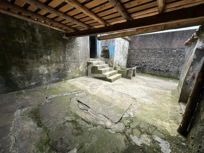 Moradia T1 para Venda em Lomba de São Pedro Foto 24