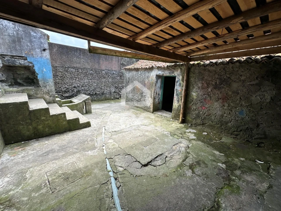 Moradia T1 para Venda em Lomba de São Pedro Foto 23