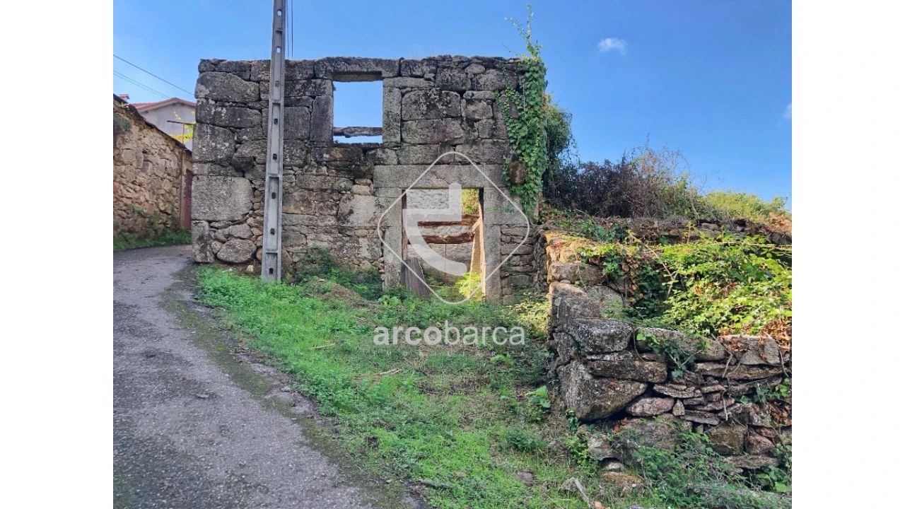 Moradia T1 para Venda em Eiras e Mei Foto 2