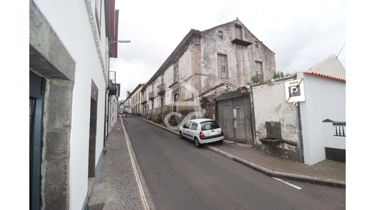 Moradia T7 para Venda em Ribeira Grande (Conceição) Foto 2