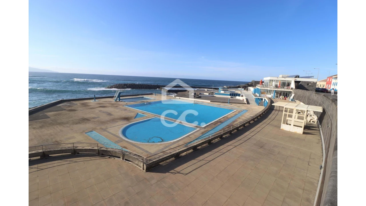 Moradia T7 para Venda em Ribeira Grande (Conceição) Foto 14