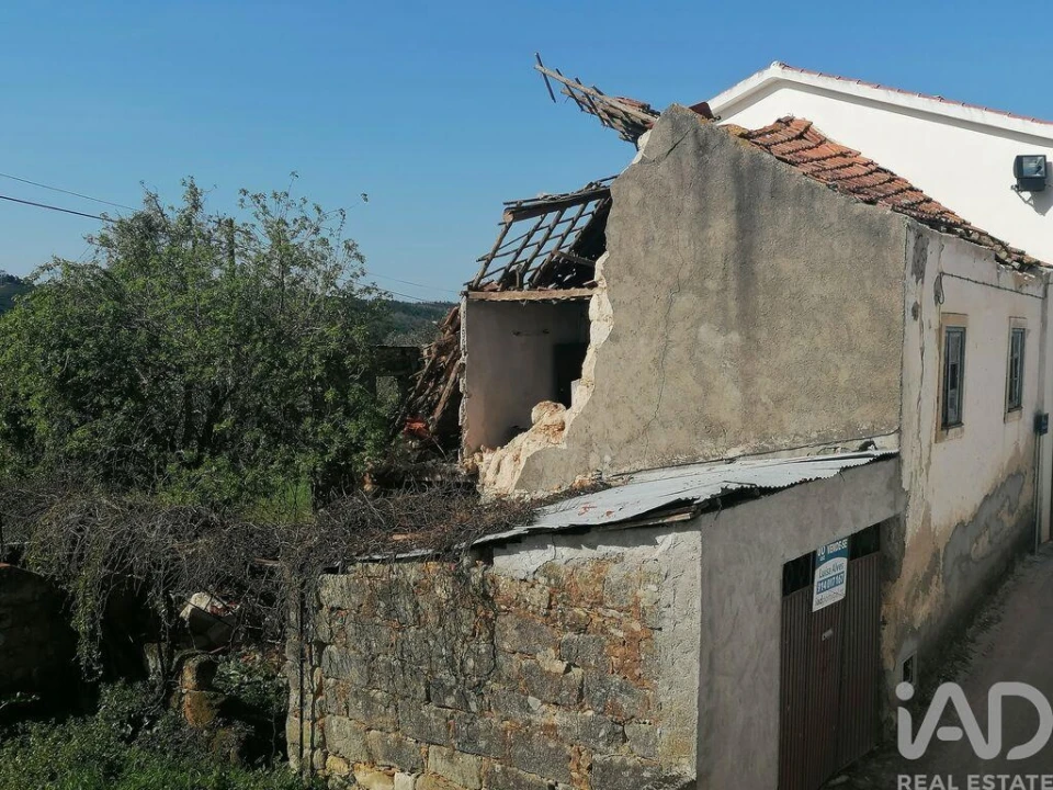 Moradia T3 para Venda em Lamas Foto 19