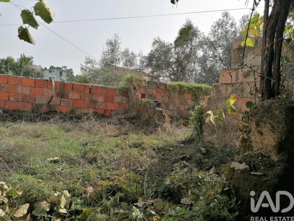 Moradia T3 para Venda em Lamas Foto 10