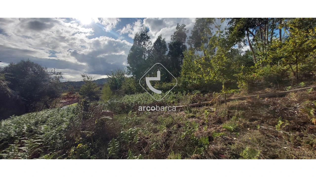 Terreno para Venda em Refoios do Lima Foto 1