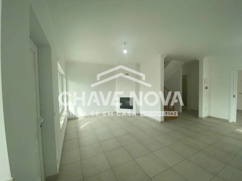 Moradia T3 para Venda em Ericeira Foto 7