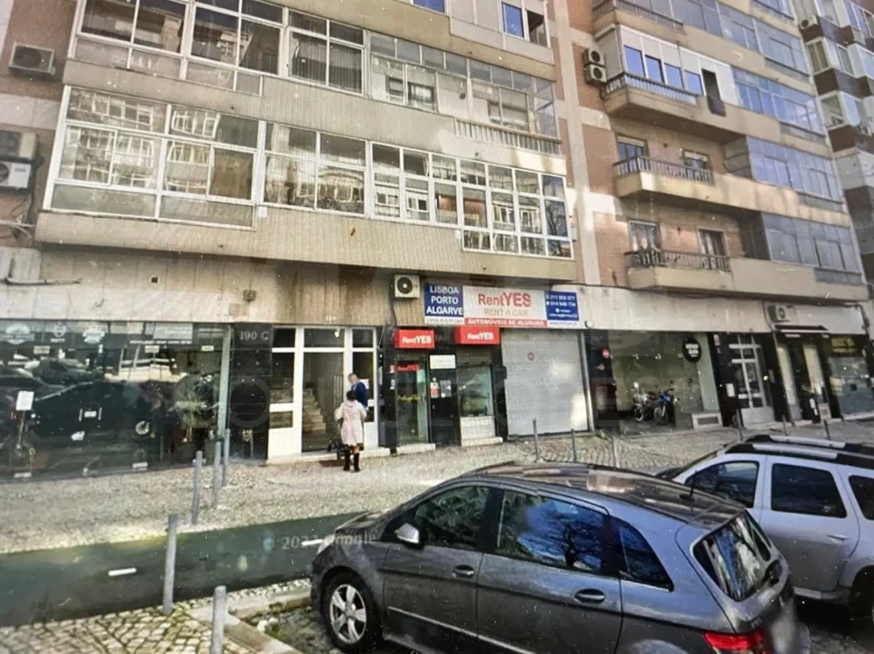 Loja para Venda em Alvalade Foto 3