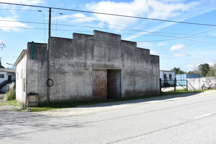 Armazém para Venda em Sebal e Belide Foto 16