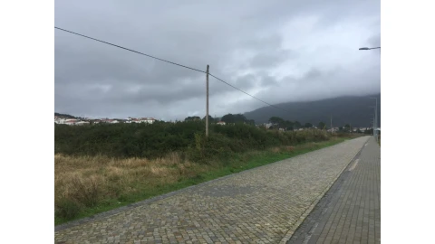 Terreno para Venda em Carreço
