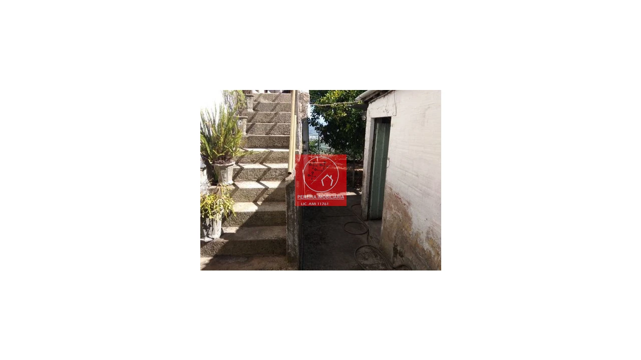 Moradia T4 para Venda em Cambres Foto 4