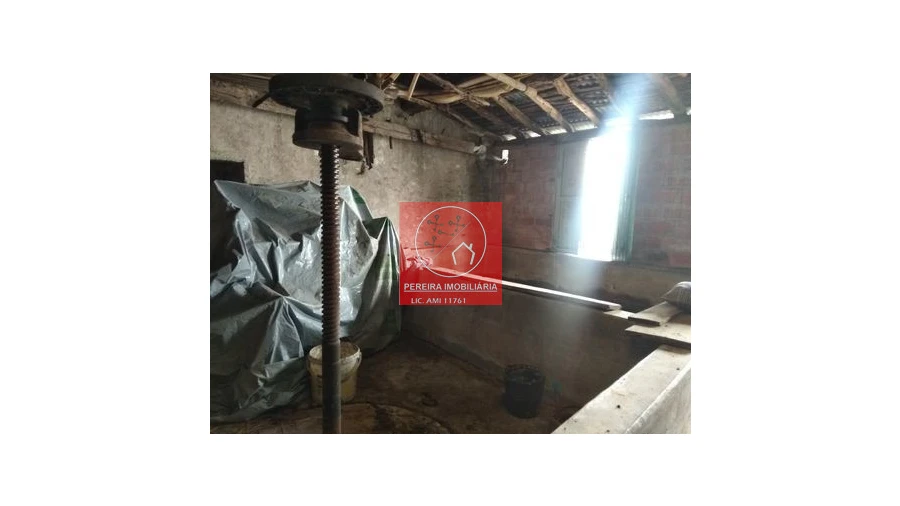 Moradia T4 para Venda em Cambres Foto 10