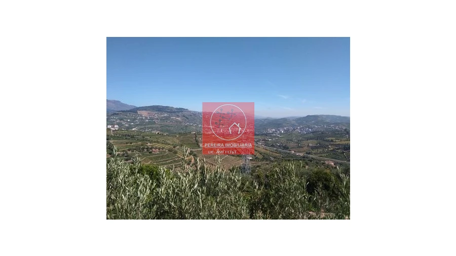 Moradia T4 para Venda em Cambres