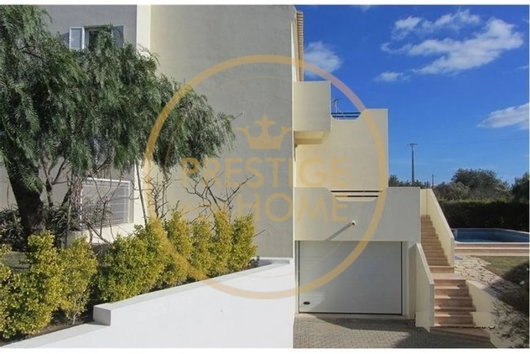 Moradia T5 para Venda em Altura Foto 10