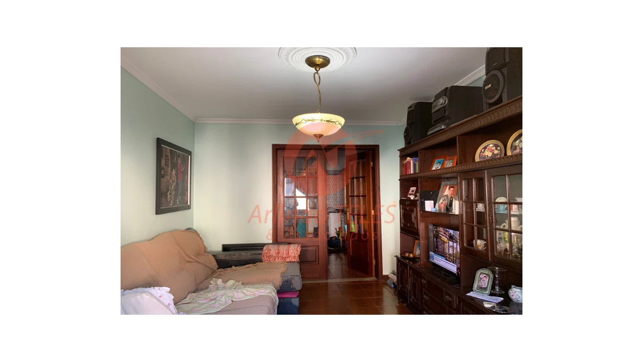 Apartamento T2 para Venda em Praia da Vitoria (Santa Cruz) Foto 13