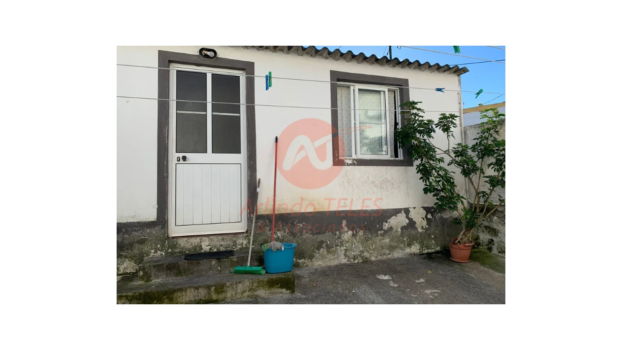 Apartamento T2 para Venda em Praia da Vitoria (Santa Cruz) Foto 10