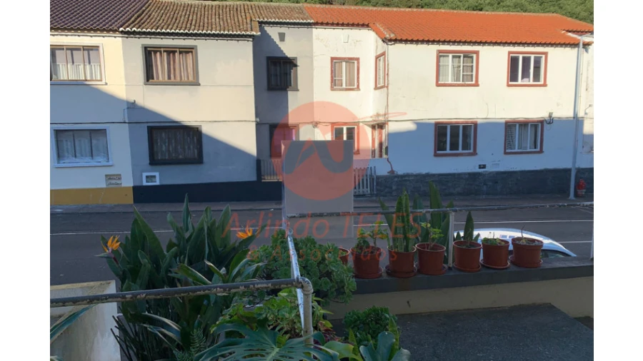 Apartamento T2 para Venda em Praia da Vitoria (Santa Cruz) Foto 3