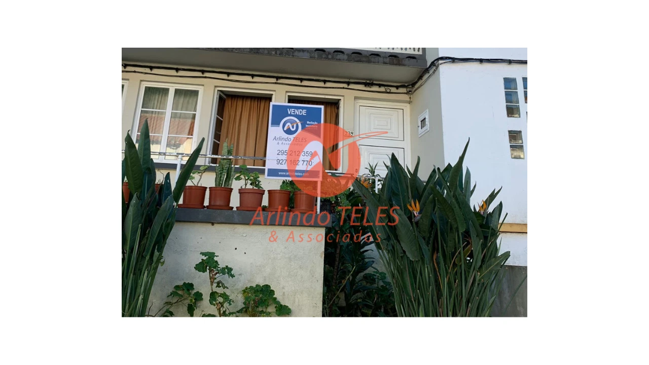 Apartamento T2 para Venda em Praia da Vitoria (Santa Cruz) Foto 1