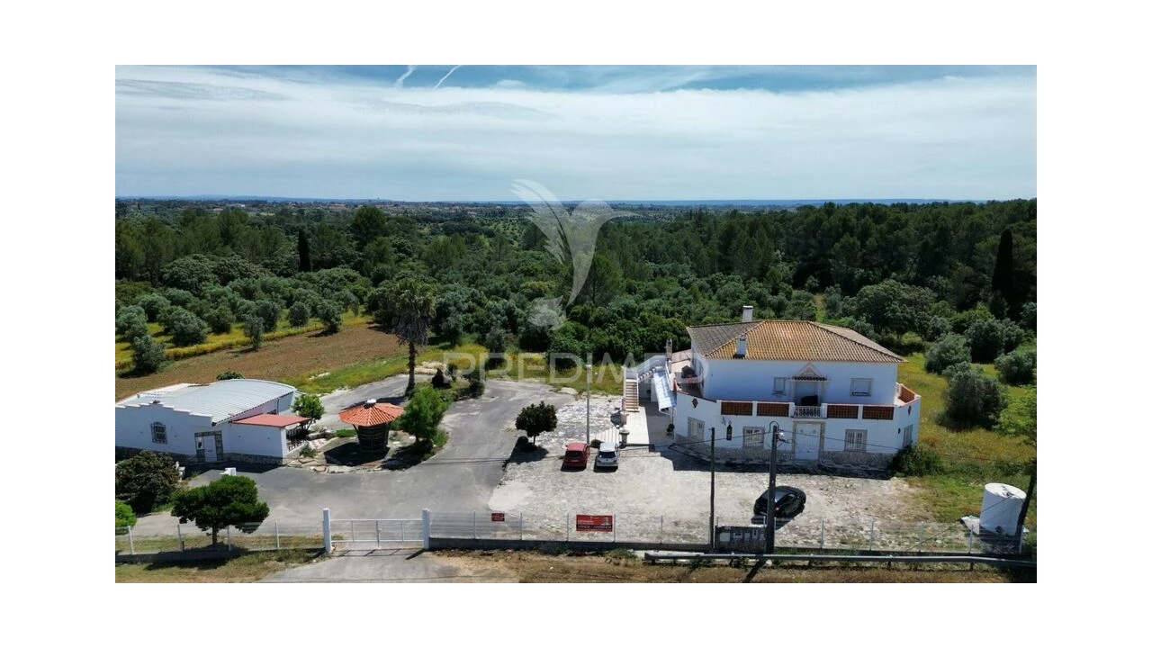 Moradia T9 para Venda em Bugalhos Foto 3