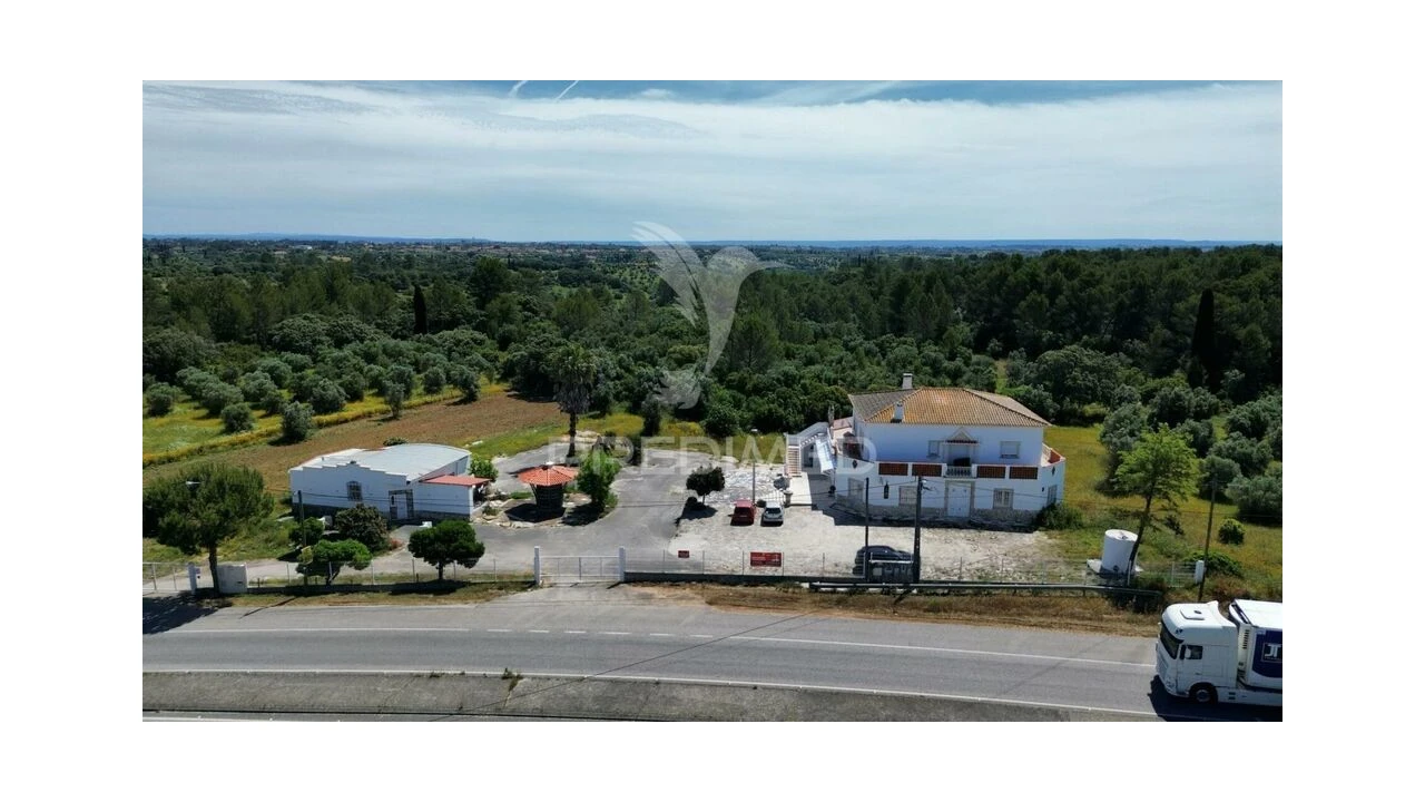 Moradia T9 para Venda em Bugalhos Foto 2