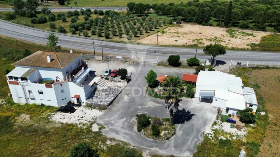 Moradia T9 para Venda em Bugalhos Foto 4