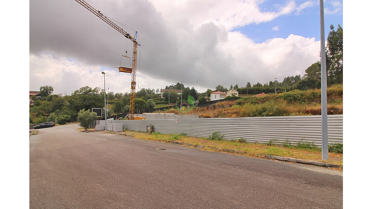 Moradia T3 para Venda em Escariz (São Mamede) e Escariz (São Martinho) Foto 6