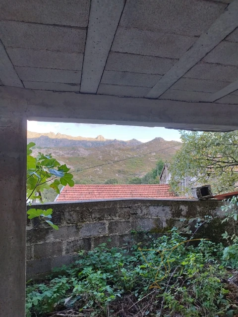 Moradia T0 para Venda em Castro Laboreiro e Lamas de Mouro