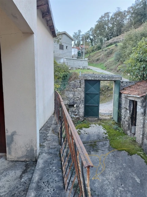 Moradia T0 para Venda em Castro Laboreiro e Lamas de Mouro