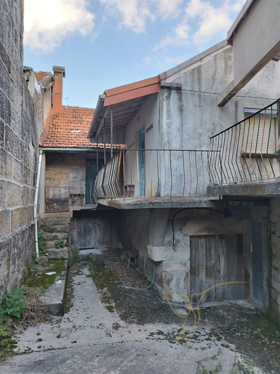 Moradia T0 para Venda em Castro Laboreiro e Lamas de Mouro