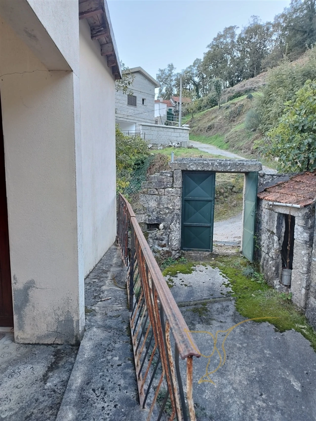 Moradia T0 para Venda em Castro Laboreiro e Lamas de Mouro Foto 2