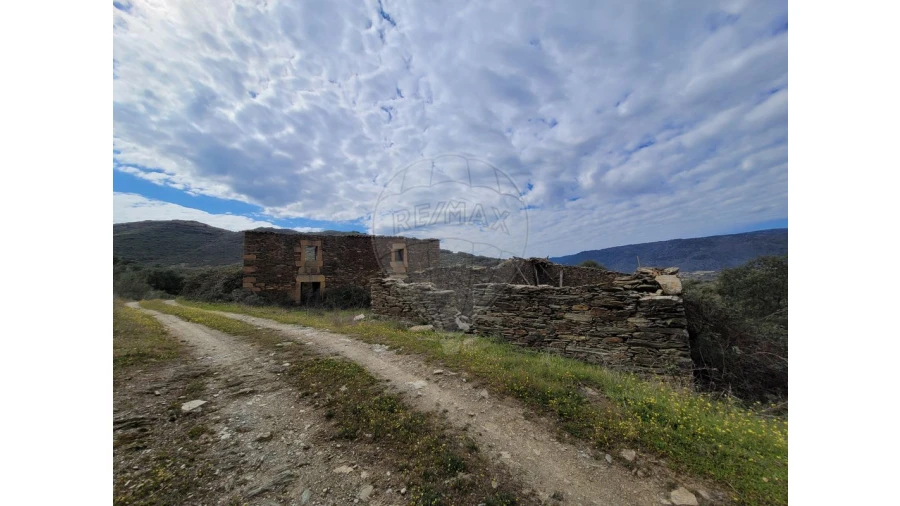 Terreno para Venda em Torre de Moncorvo Foto 12