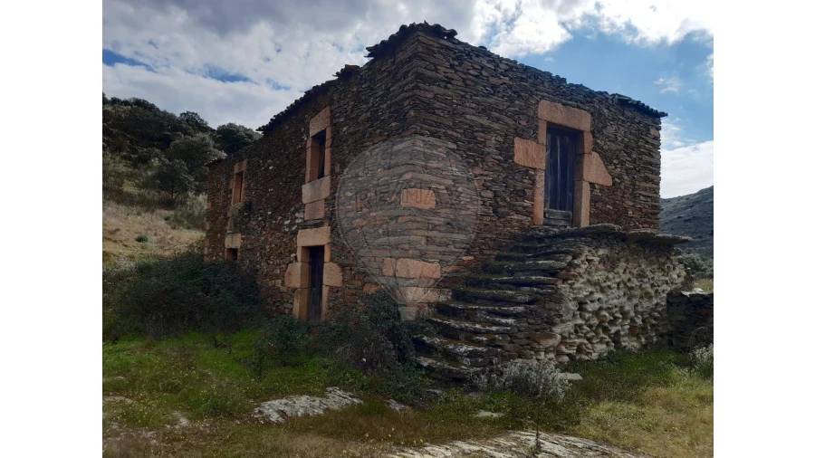 Terreno para Venda em Torre de Moncorvo Foto 7