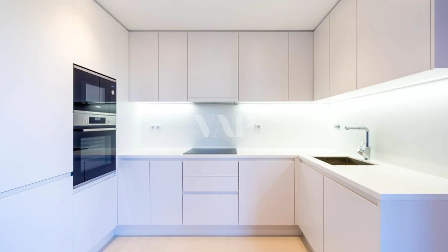 Apartamento T2 para Venda em Quarteira Foto 2