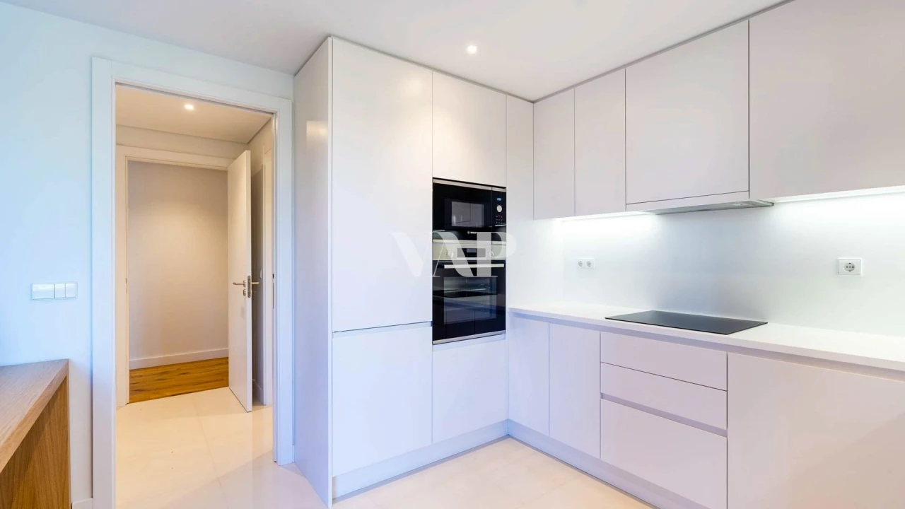 Apartamento T2 para Venda em Quarteira Foto 10