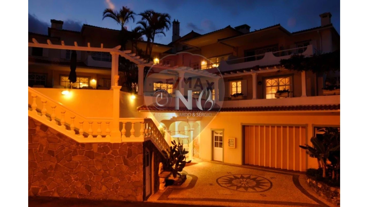 Prédio para Venda em Caniço Foto 3