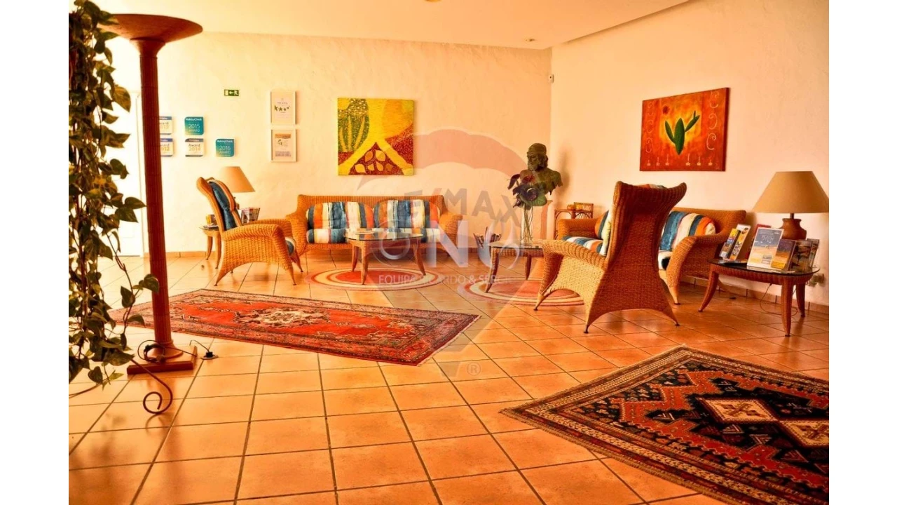 Prédio para Venda em Caniço Foto 5