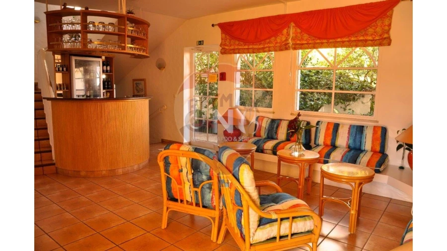 Prédio para Venda em Caniço Foto 6