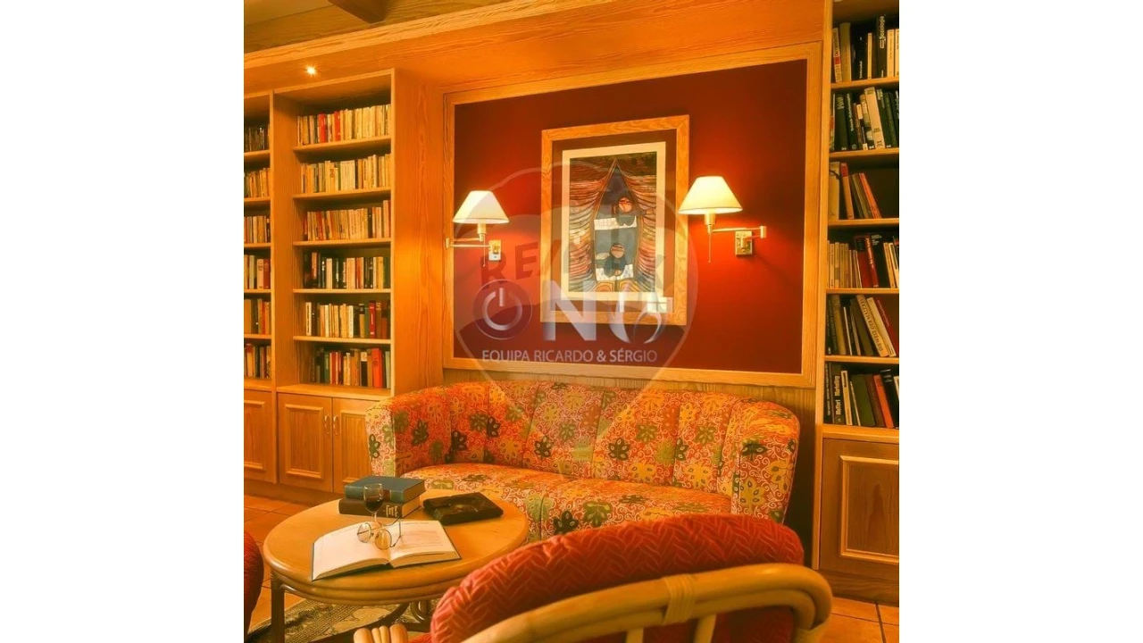 Prédio para Venda em Caniço Foto 8