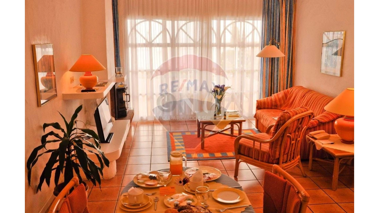 Prédio para Venda em Caniço Foto 7