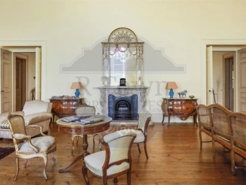 Moradia T7 para Venda em Oeiras e São Julião da Barra, Paço de Arcos e Caxias