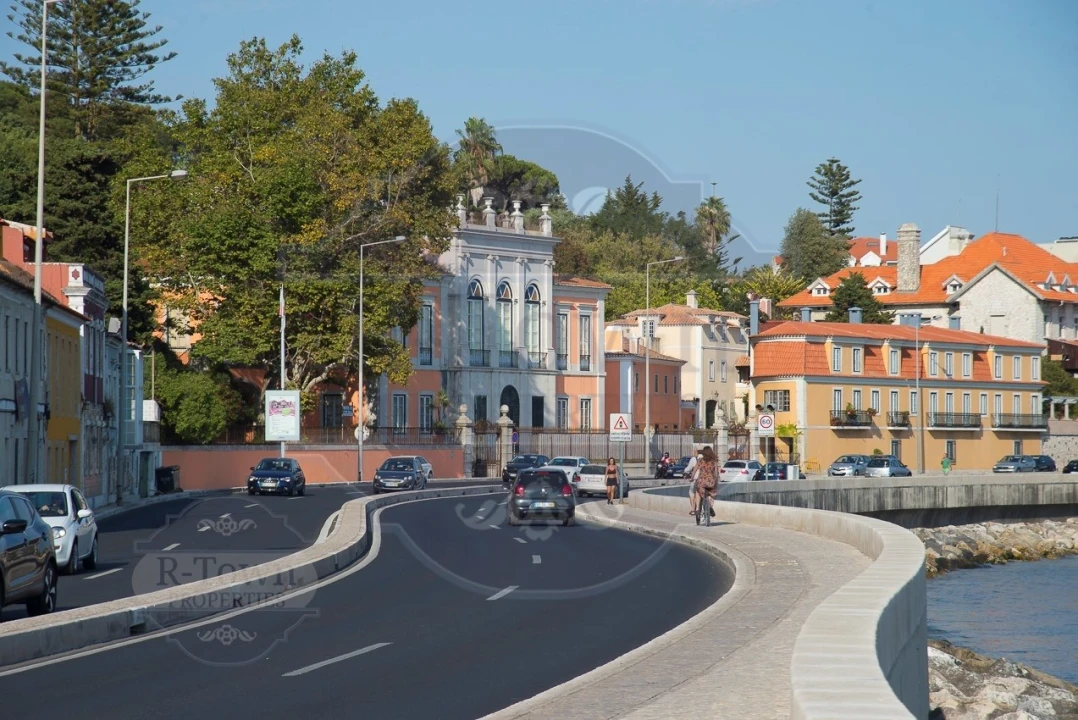 Moradia T7 para Venda em Oeiras e São Julião da Barra, Paço de Arcos e Caxias Foto 1