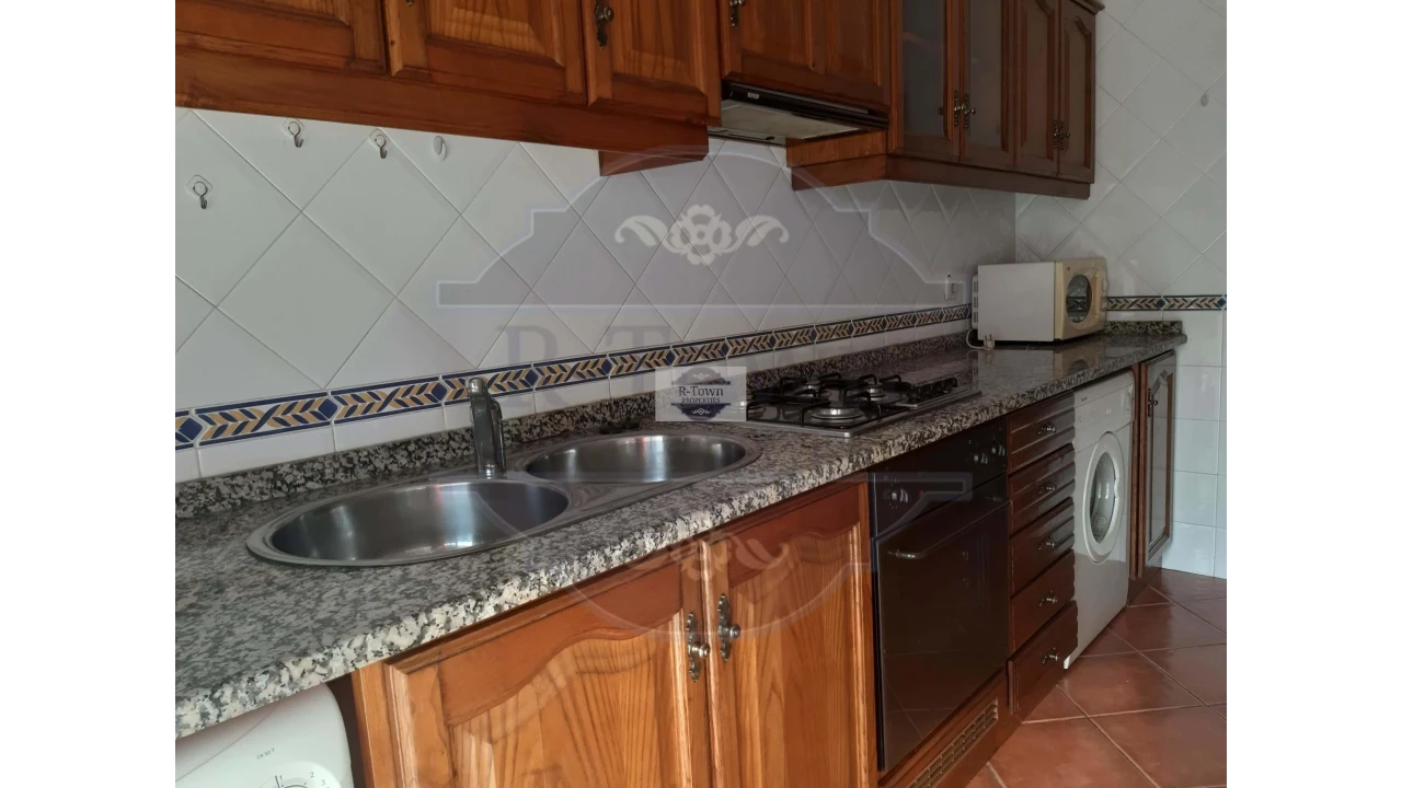 Apartamento T5 para Venda em Lousa Foto 2