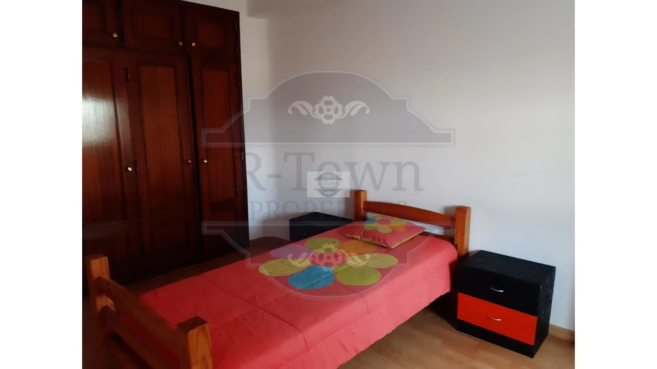Apartamento T5 para Venda em Lousa Foto 21