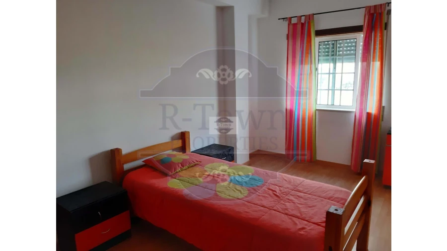 Apartamento T5 para Venda em Lousa Foto 19