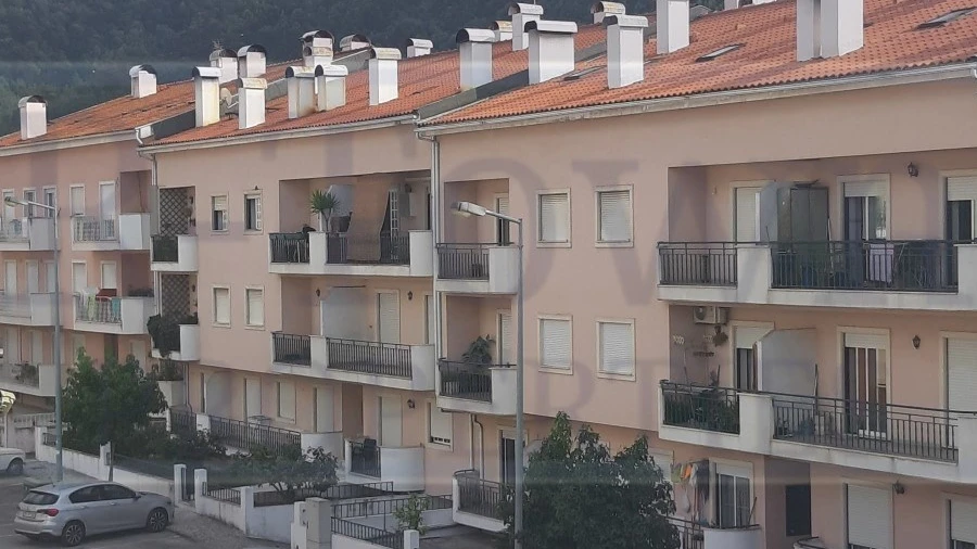 Apartamento T5 para Venda em Lousa