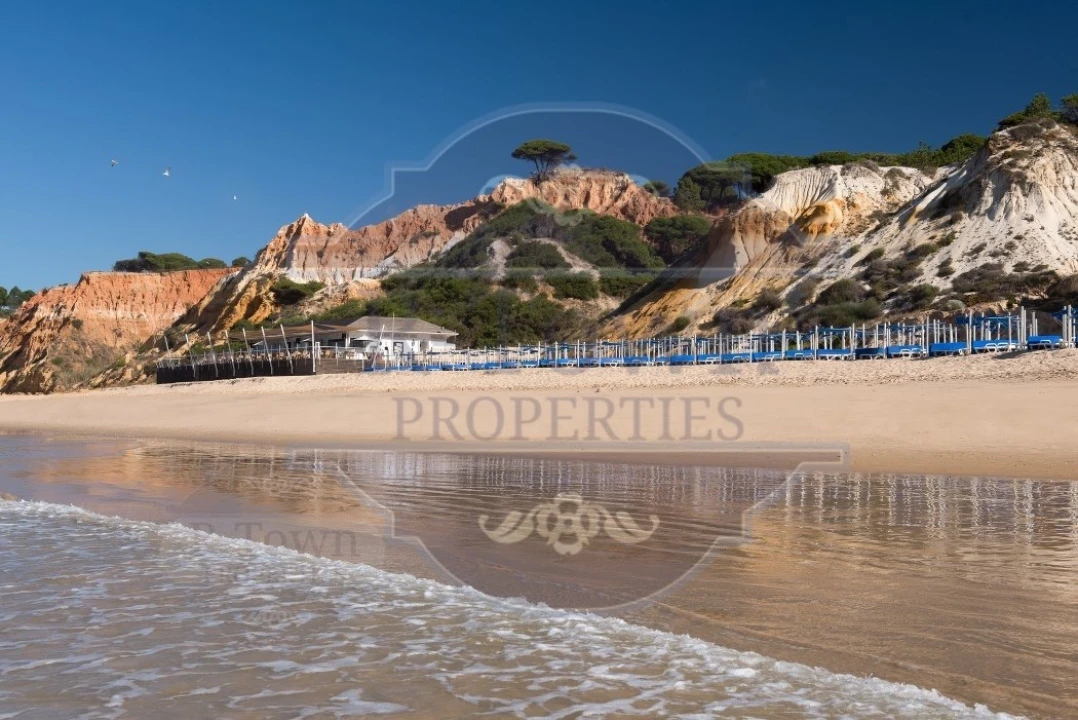 Moradia T5 para Venda em Albufeira e Olhos de Água Foto 13