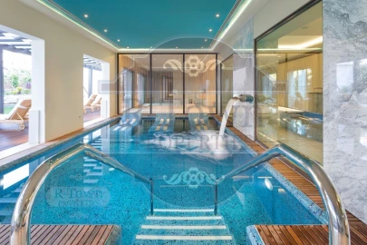 Moradia T5 para Venda em Albufeira e Olhos de Água