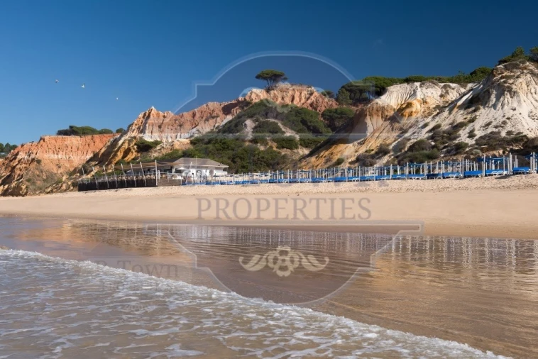 Moradia T5 para Venda em Albufeira e Olhos de Água Foto 13