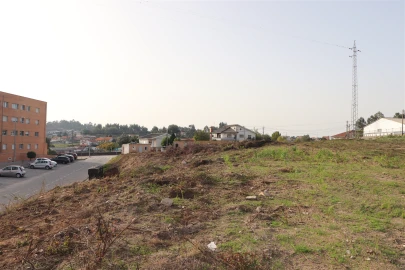 Terreno para Venda em Lustosa e Barrosas (Santo Estêvão)