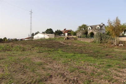 Terreno para Venda em Lustosa e Barrosas (Santo Estêvão)
