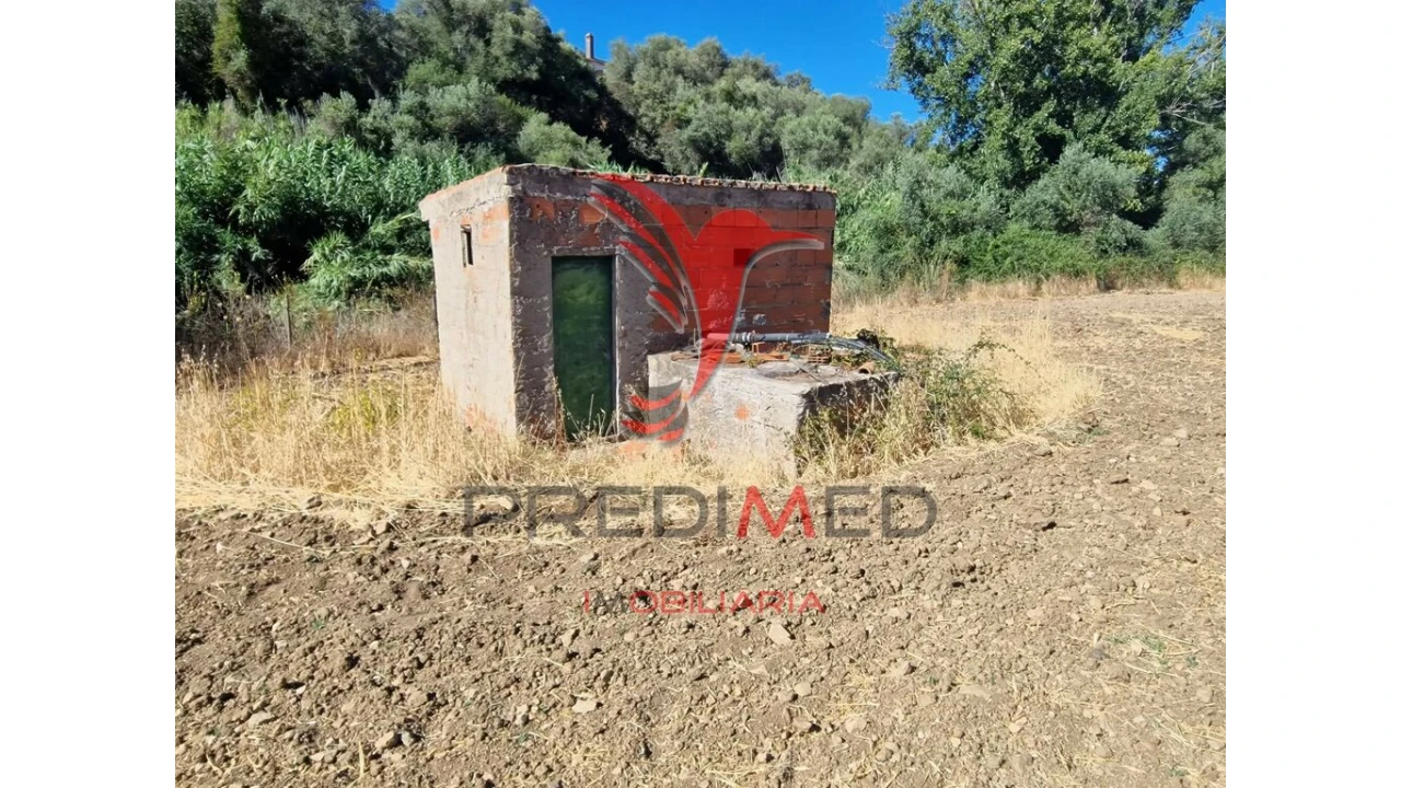 Terreno para Venda em Torrão Foto 3